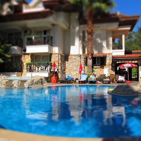 Sun Blue Aparthotel İçmeler